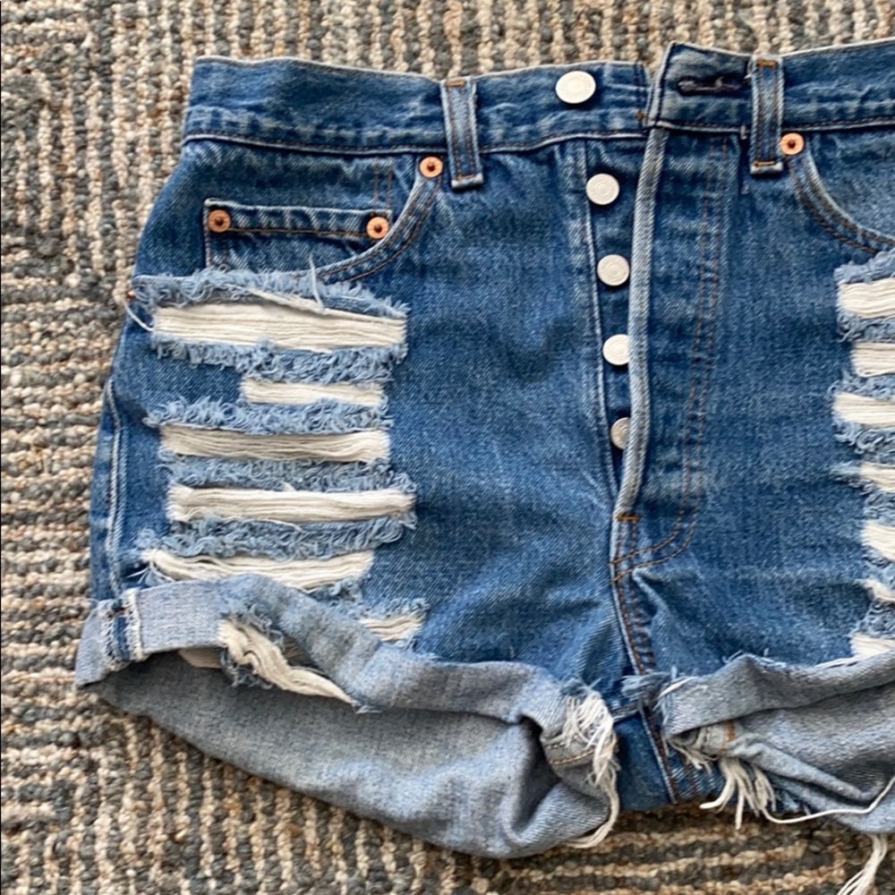 High Waisted Distressed Levi’s Shorts